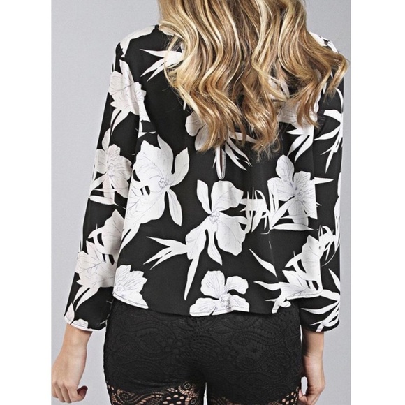 Show Me Your Mumu Claudia Top - Picture 2 of 4